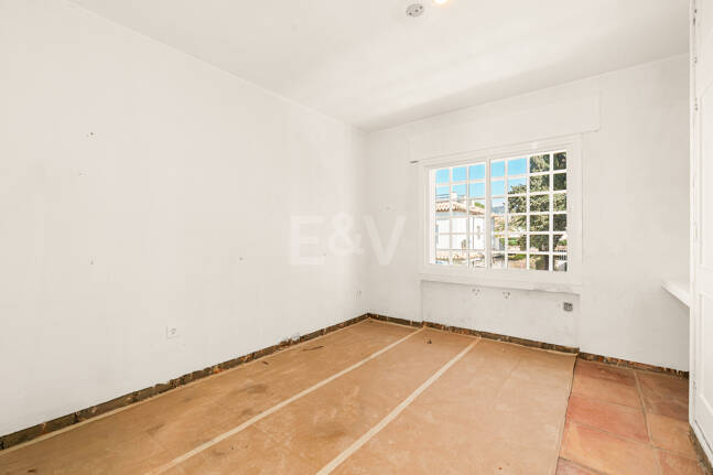 Contemporary Beachside Villa Just Steps from the Sea with Panoramic Views