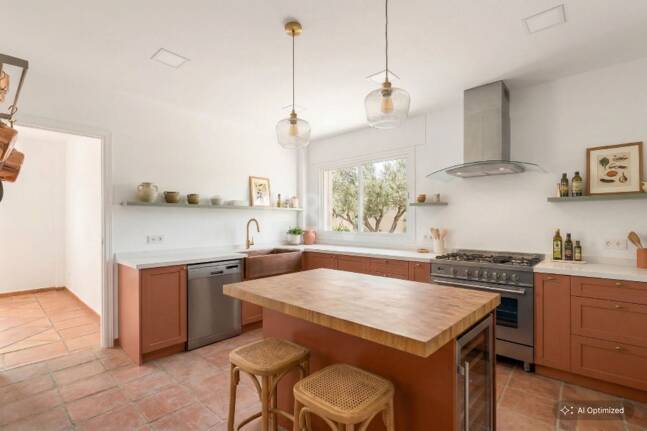 Contemporary Beachside Villa Just Steps from the Sea with Panoramic Views