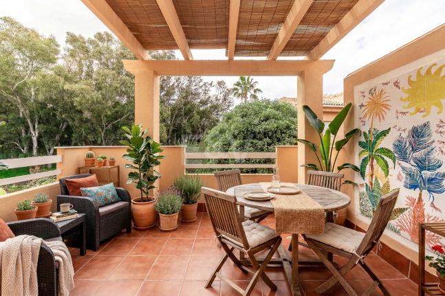 Apartamento orientado al sur en excelente ubicación junto a la playa