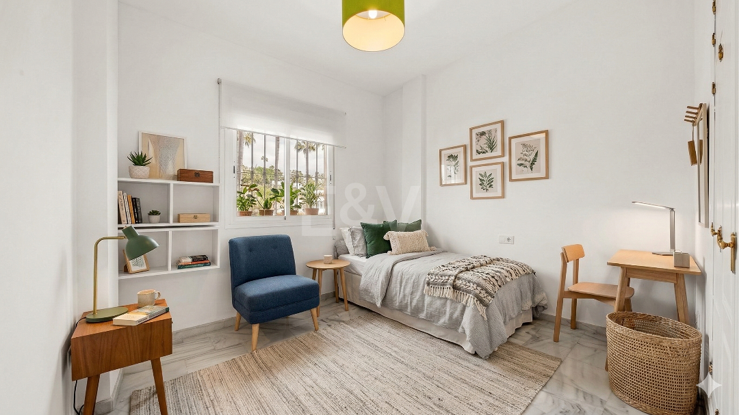 Apartamento orientado al sur en excelente ubicación junto a la playa