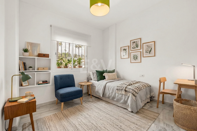 Apartamento orientado al sur en excelente ubicación junto a la playa