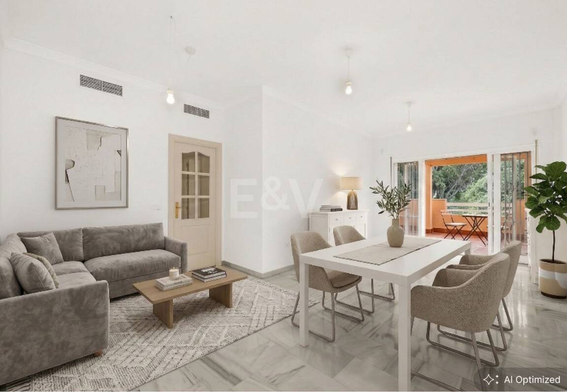 Apartamento orientado al sur en excelente ubicación junto a la playa