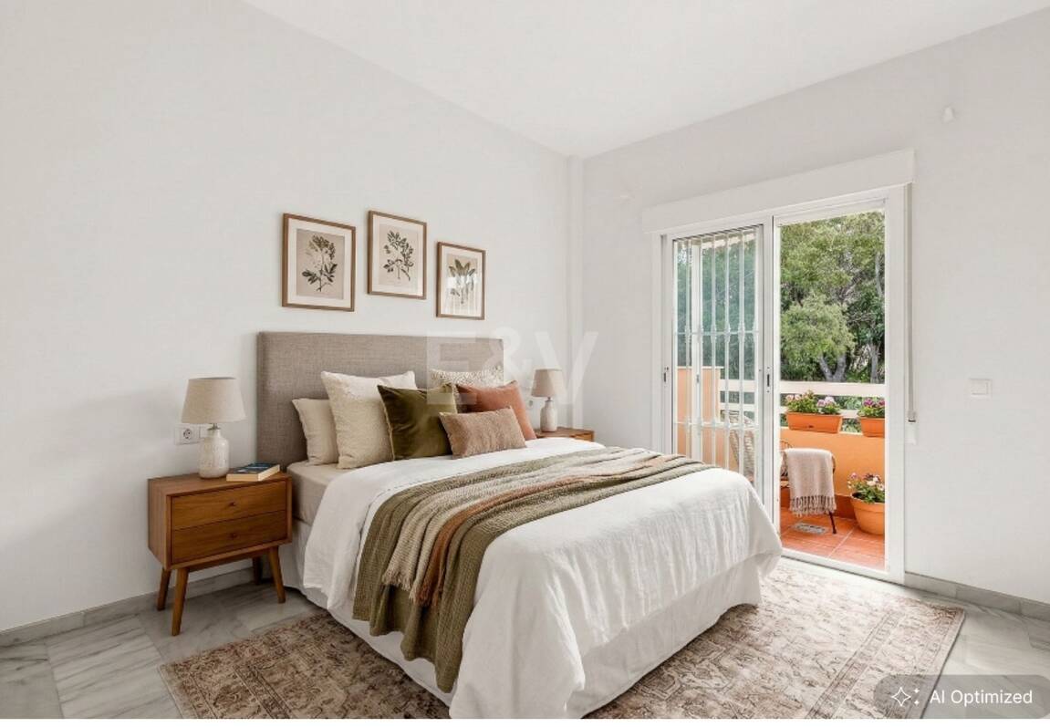 Apartamento orientado al sur en excelente ubicación junto a la playa