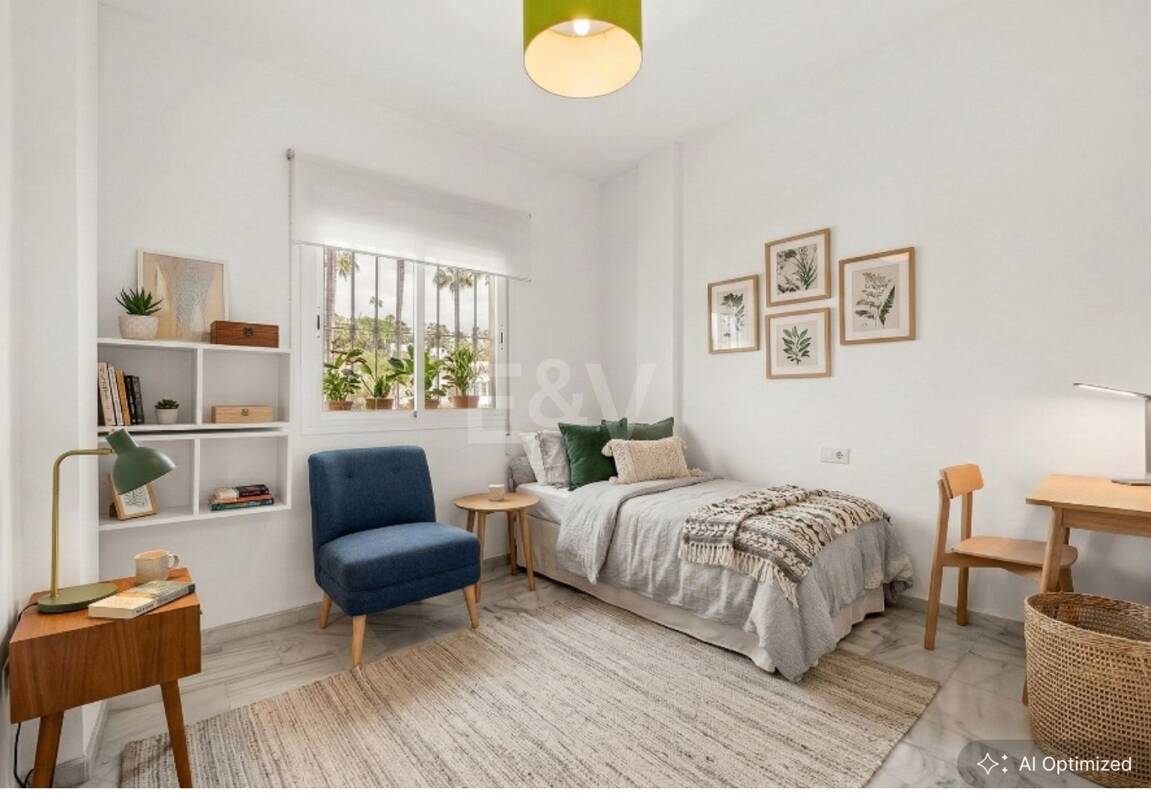 Apartamento orientado al sur en excelente ubicación junto a la playa