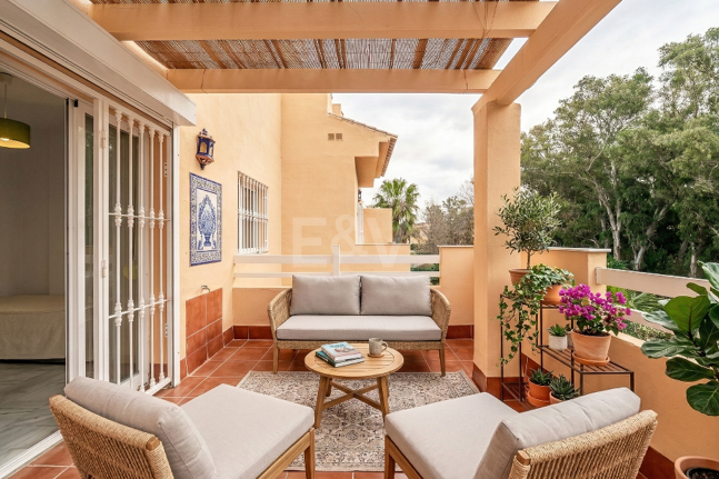 Apartamento orientado al sur en excelente ubicación junto a la playa