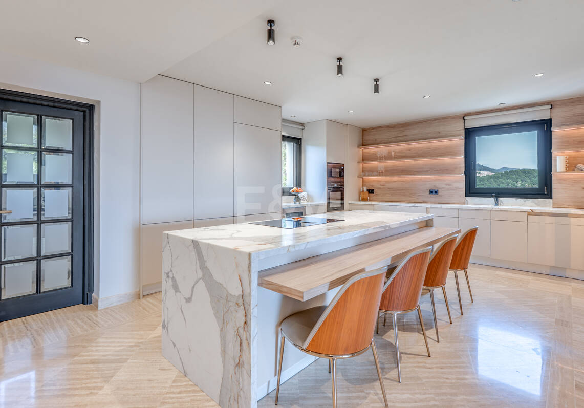 Penthouse do wynajęcia w Marbella Golden Mile, Marbella (Wszystkie obszary)
