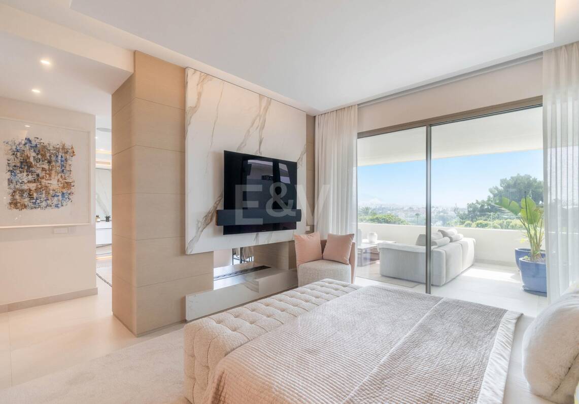 Lujosa villa con oasis en la azotea sobre el Golf Valley, Las Brisas