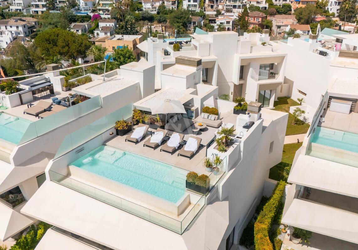 Lujosa villa con oasis en la azotea sobre el Golf Valley, Las Brisas
