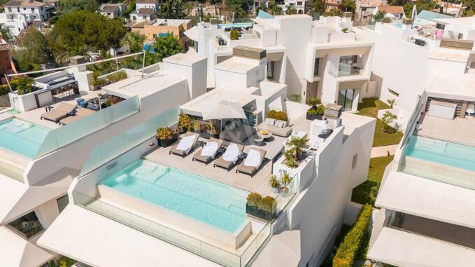 Lujosa villa con oasis en la azotea sobre el Golf Valley, Las Brisas