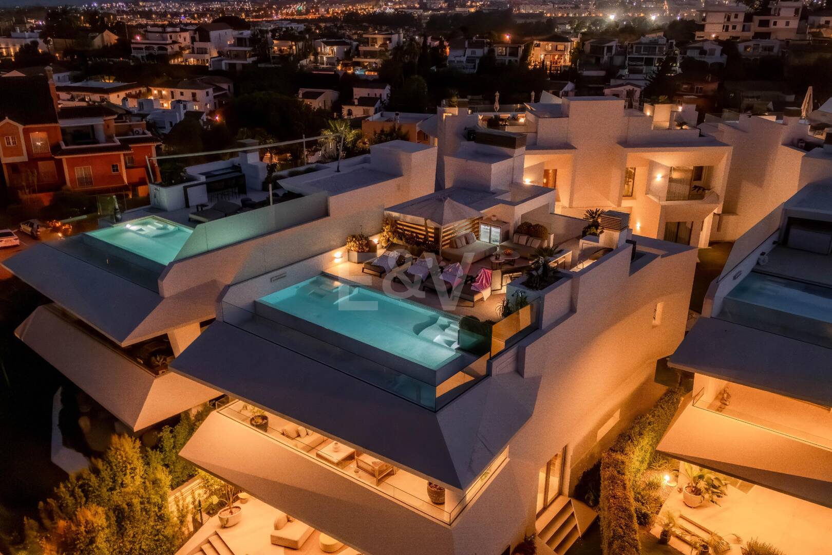 Villa luxueuse avec toit Oasis au-dessus de la vallée du Golf