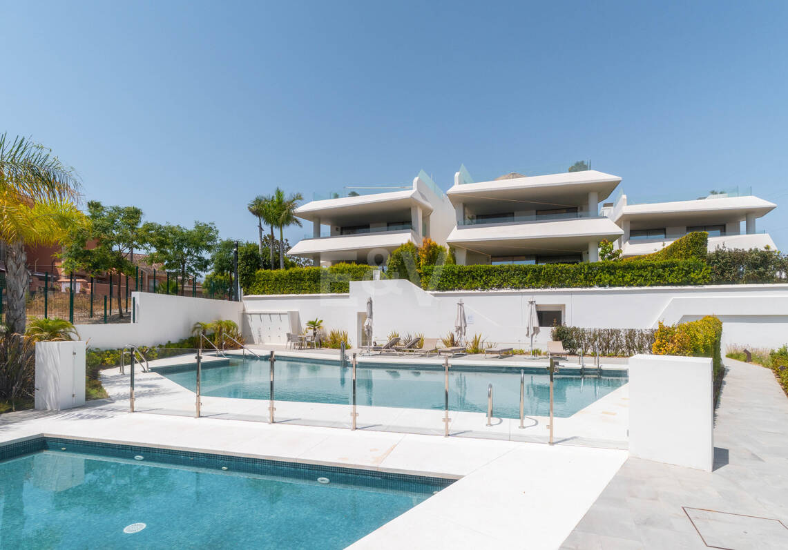 Lujosa villa con oasis en la azotea sobre el Golf Valley, Las Brisas