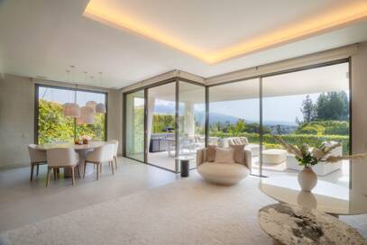 Villa luxueuse avec toit Oasis au-dessus de la vallée du Golf