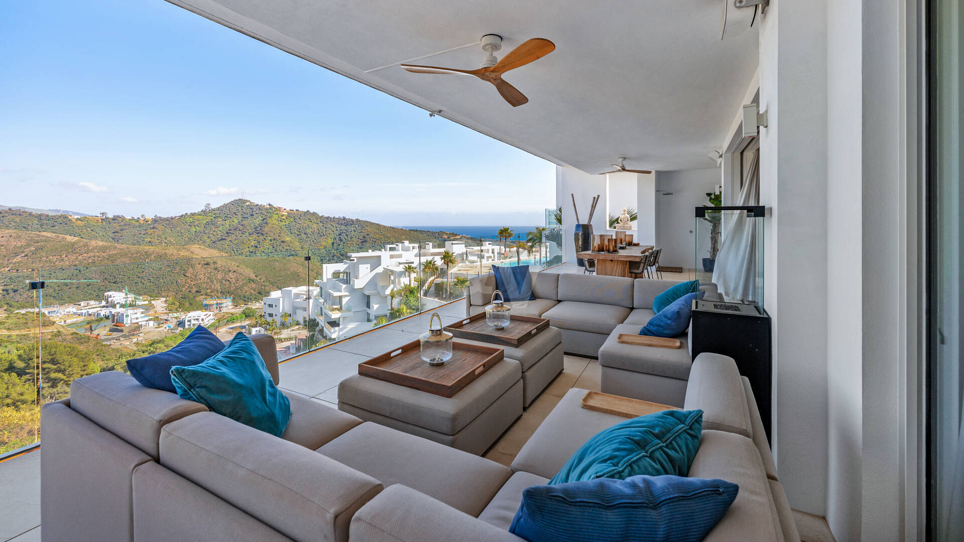 W pełni umeblowany apartament z panoramicznymi widokami w Palo Alto