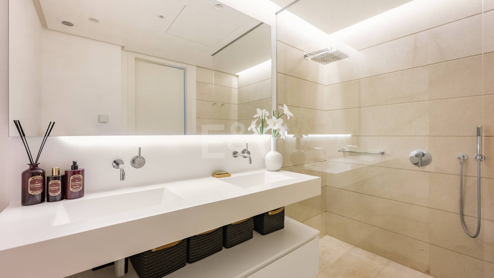 W pełni umeblowany apartament z panoramicznymi widokami w Palo Alto