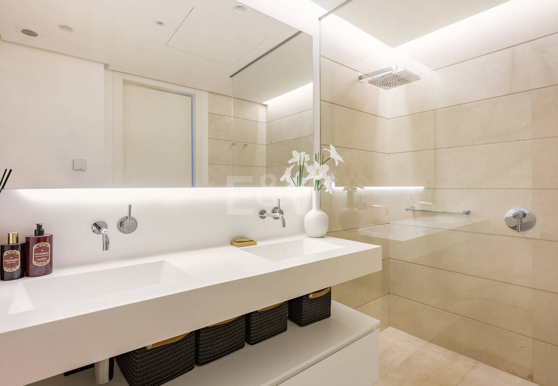 W pełni umeblowany apartament z panoramicznymi widokami w Palo Alto