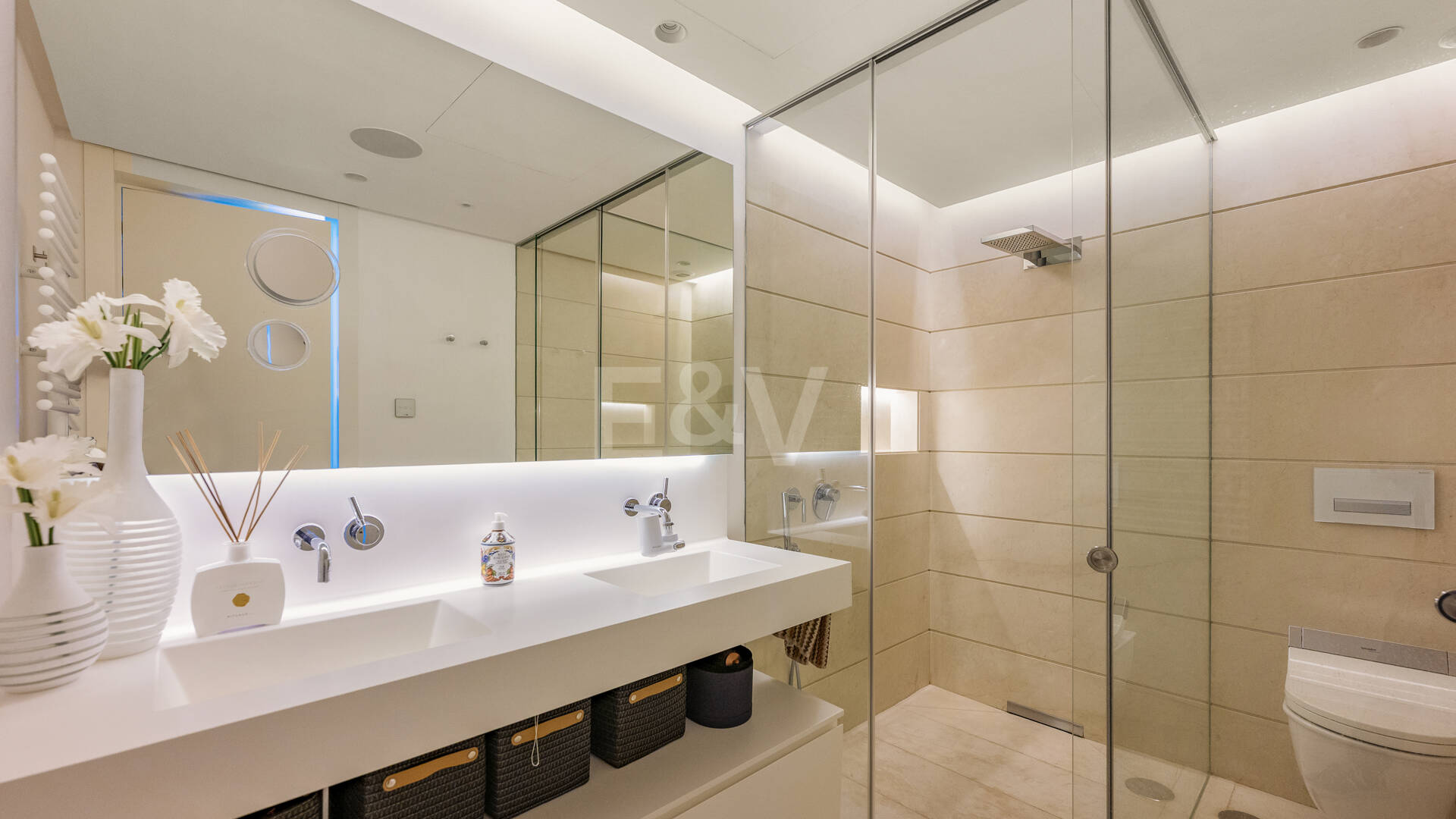 W pełni umeblowany apartament z panoramicznymi widokami w Palo Alto