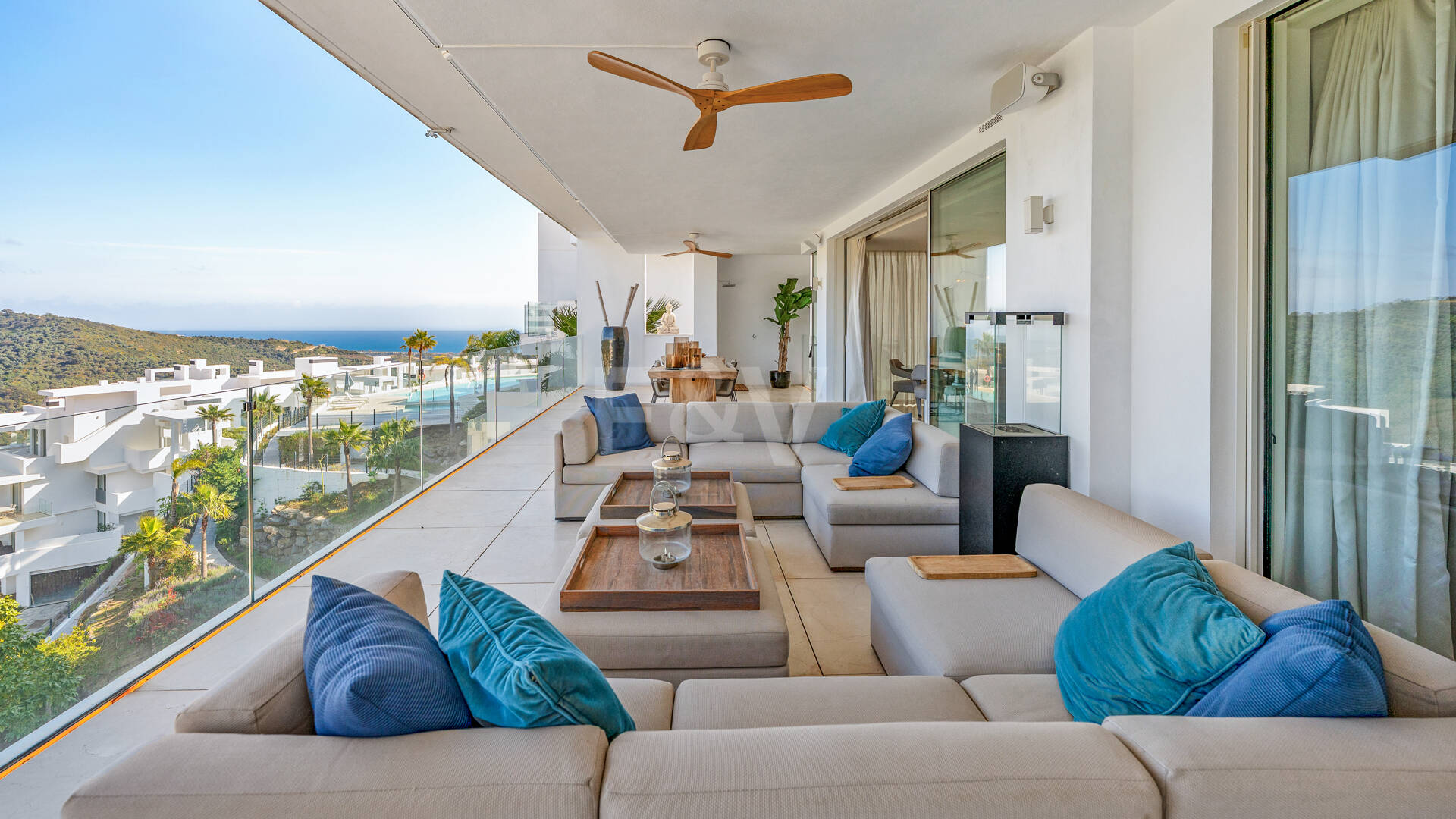 W pełni umeblowany apartament z panoramicznymi widokami w Palo Alto