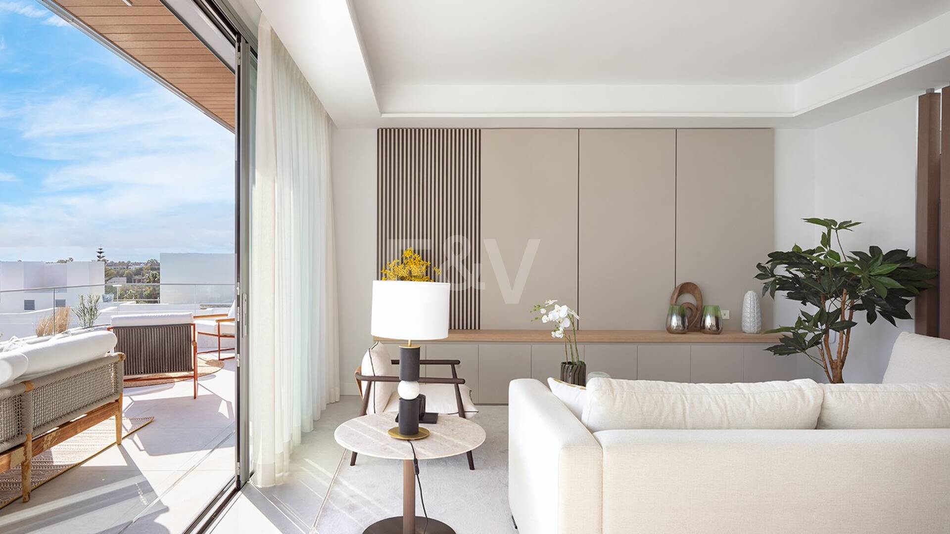 Wyjątkowy apartament na parterze z prywatnym ogrodem, basenem i dodatkowym poziomem – Santa Clara, Marbella