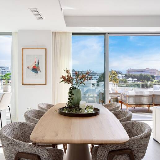 Exclusivo apartamento en planta baja con jardín privado, piscina y planta adicional – Santa Clara, Marbella