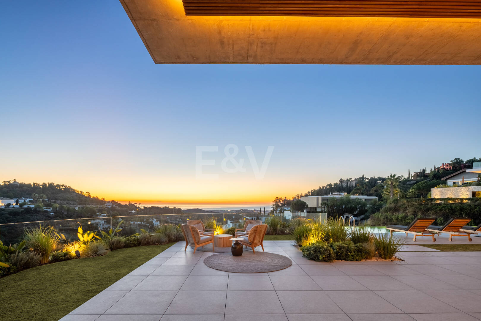 Elevated Modern Elegance with Panoramic Sea Views