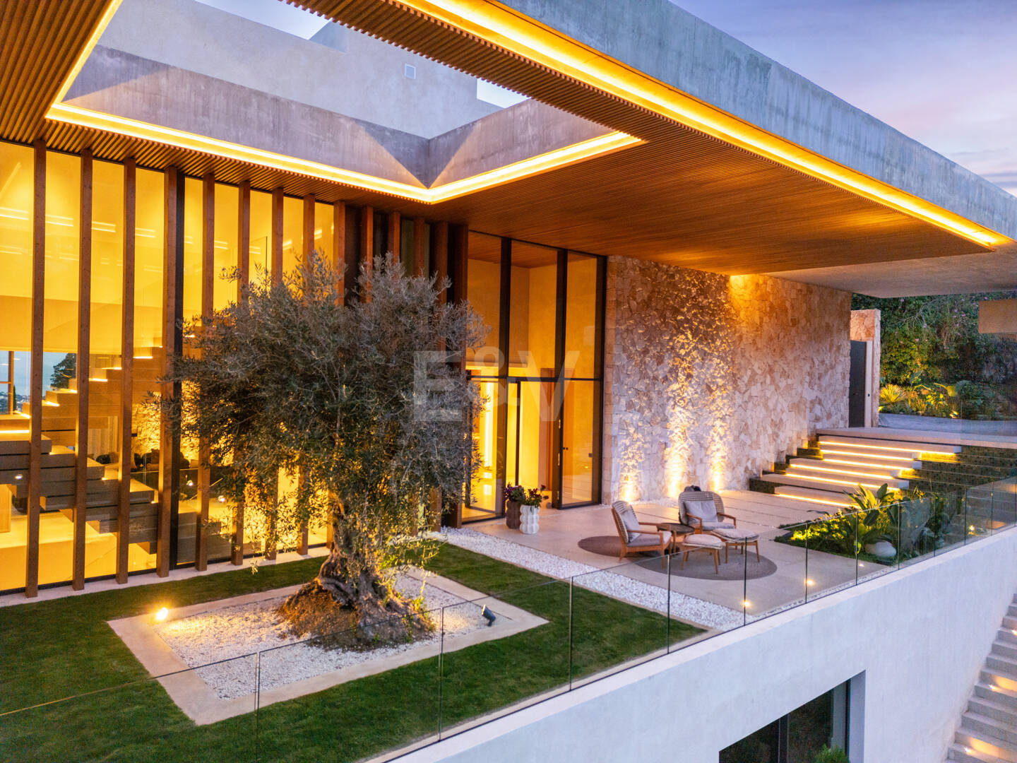 Elevated Modern Elegance with Panoramic Sea Views