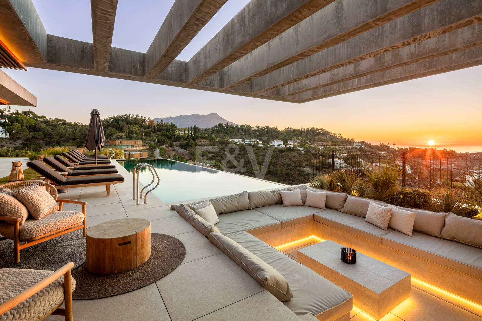 Elevated Modern Elegance with Panoramic Sea Views