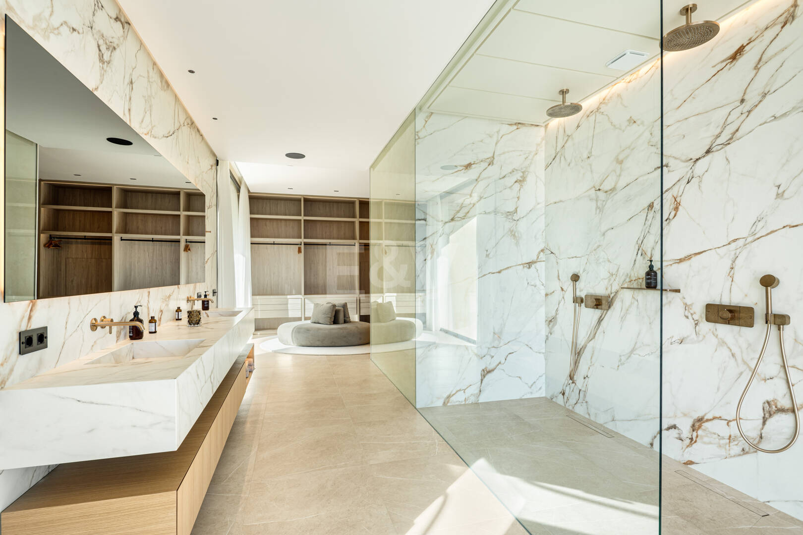 Elevated Modern Elegance with Panoramic Sea Views