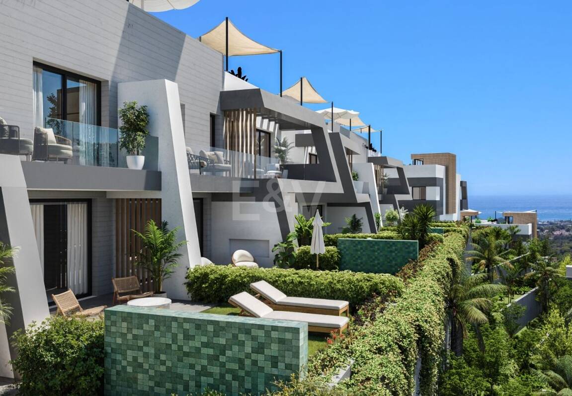 Elevated Contemporary Living with Panoramic Sea Views in Elviria Hills