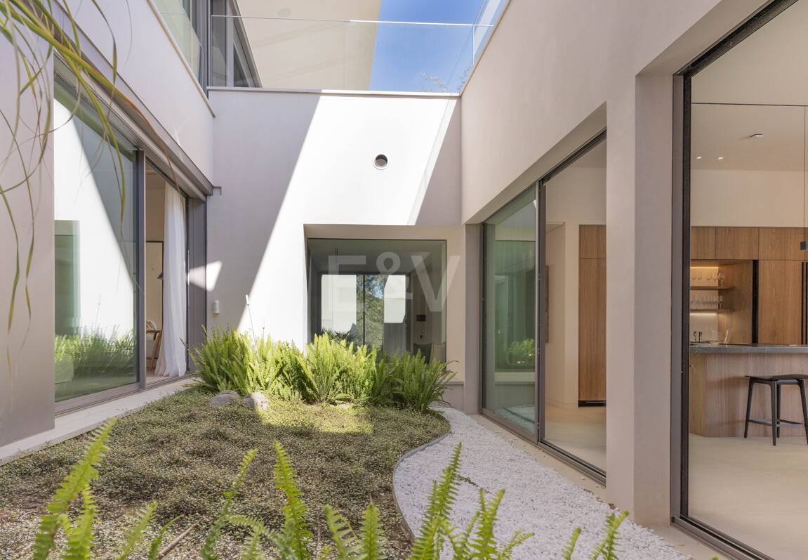 The World’s Only Villa Awarded the Highest Sustainability Certification