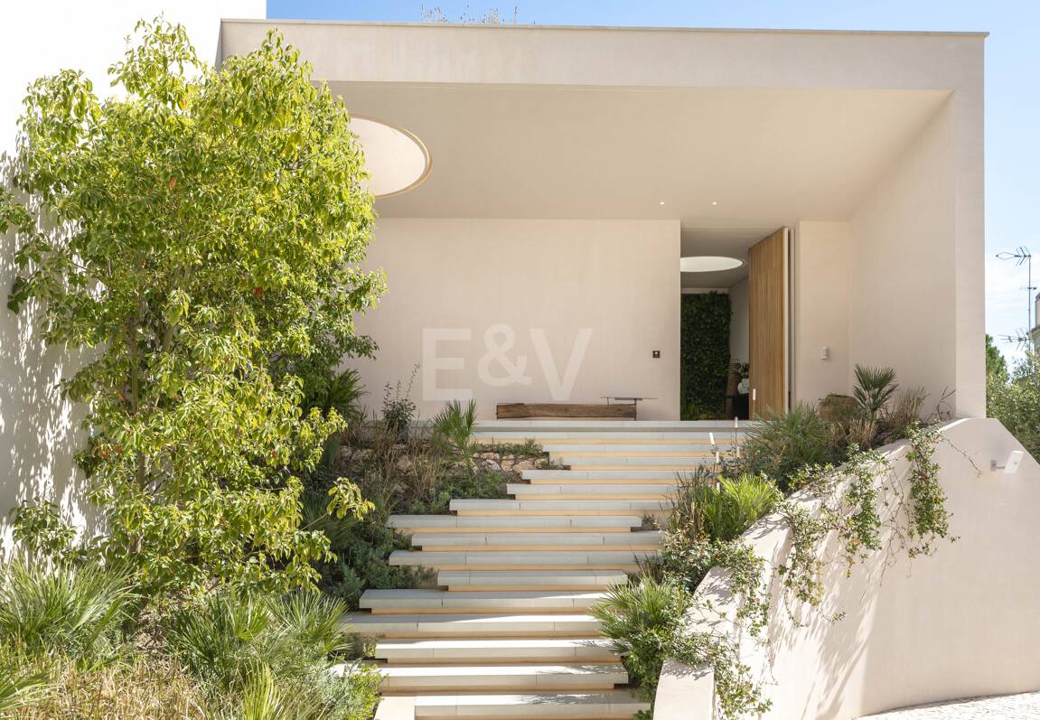 The World’s Only Villa Awarded the Highest Sustainability Certification