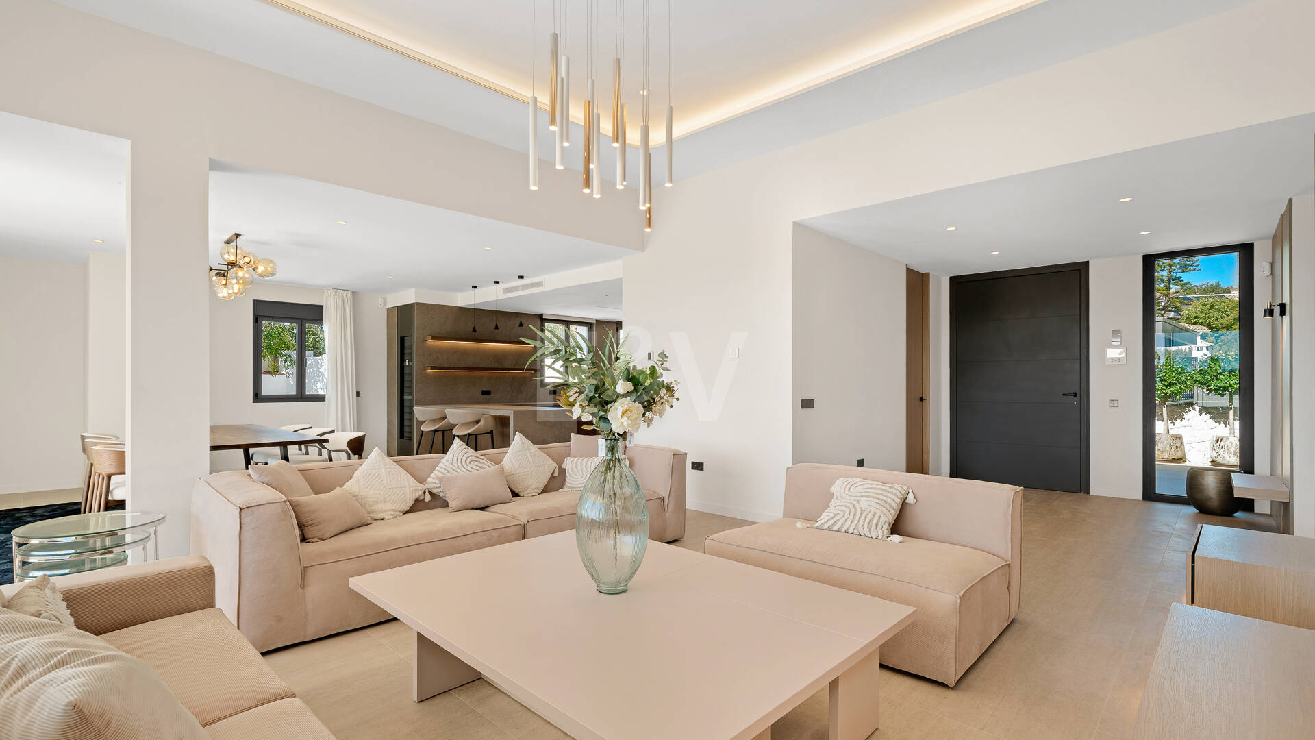 Sanctuaire architectural moderne : conception sur mesure avec vue sur la mer