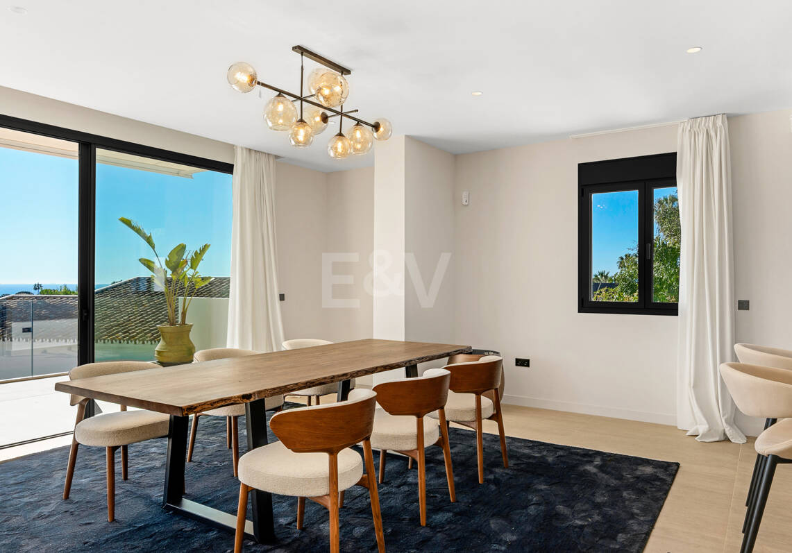 Modernes architektonisches Paradies: Individuelles Design mit Meerblick