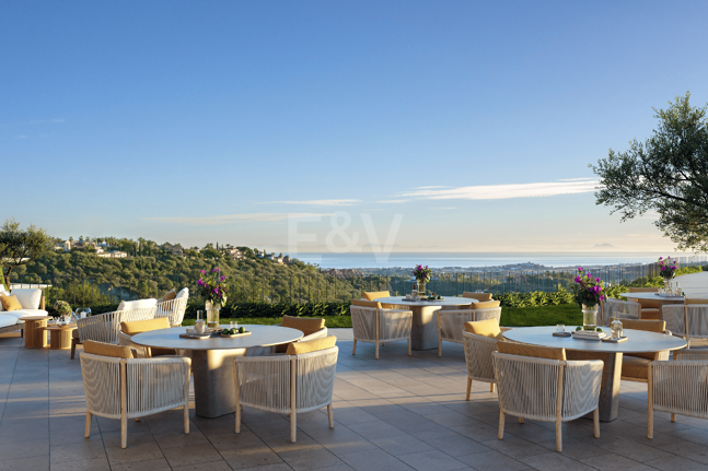 Exclusive One-Bedroom Aqua Apartment in Azurean with 5* Destination by Hyatt Management