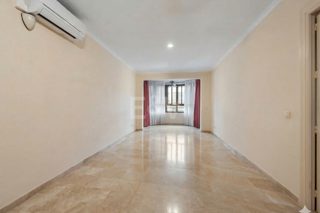 Zentrales Apartment mit Pool in Marbella