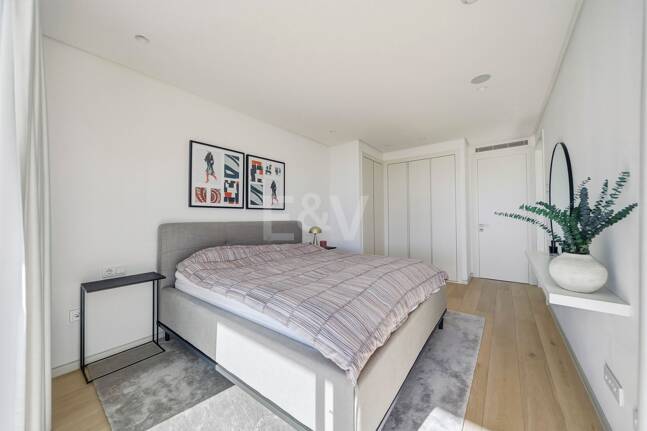 Exceptional Value Contemporary 3-Bedroom Apartment in Gated Palo Alto, Marbella