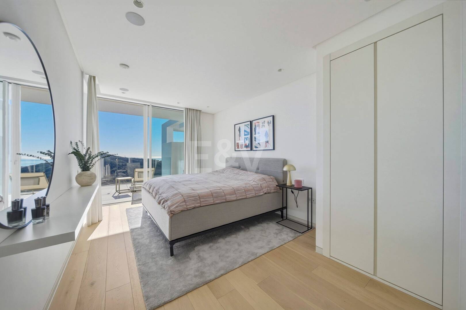 Rare Opportunity: Best-Priced 3-Bedroom Apartment in Palo Alto