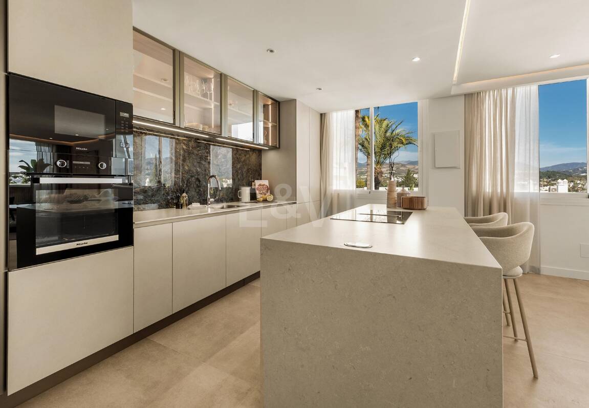 Lägenhet till salu i Nueva Andalucia, Marbella