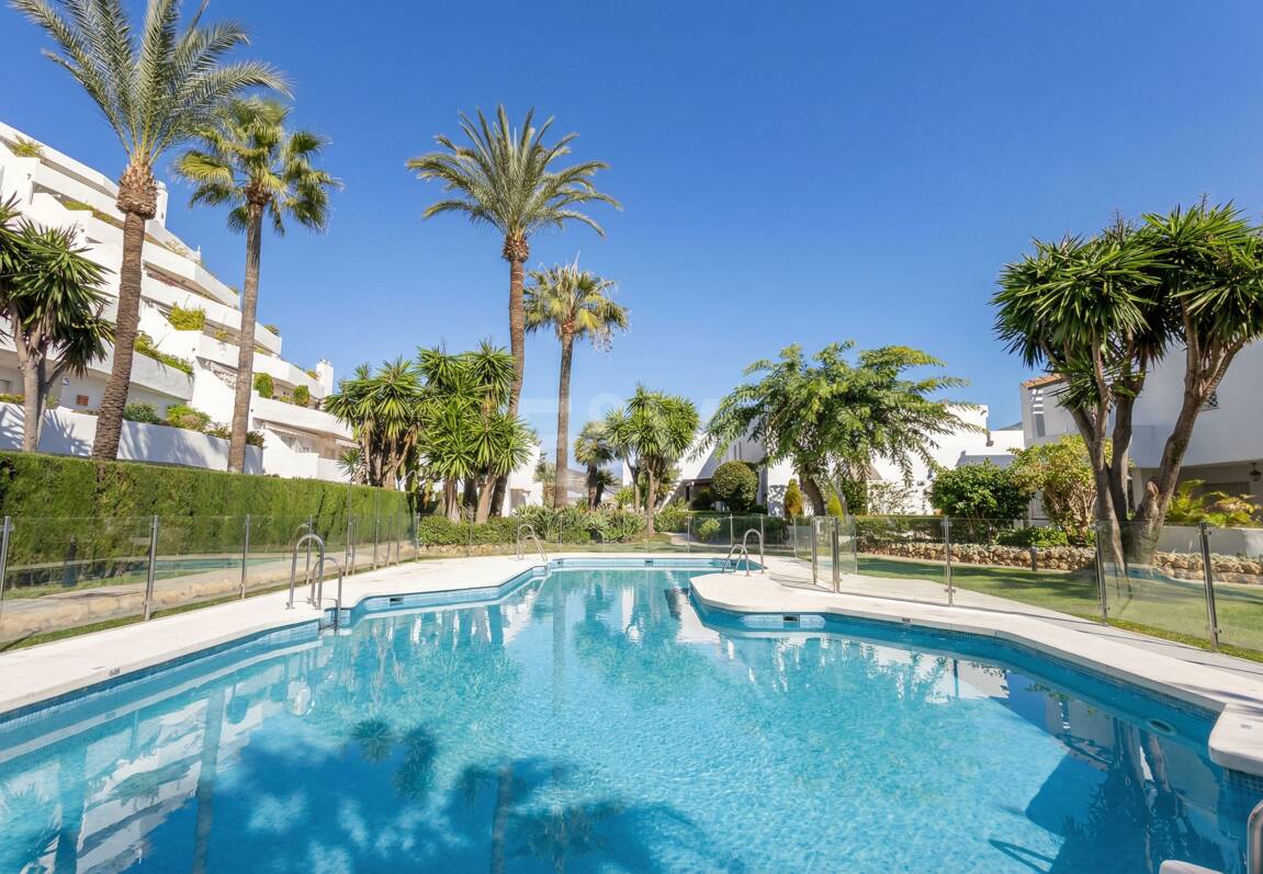 Lägenhet till salu i Nueva Andalucia, Marbella