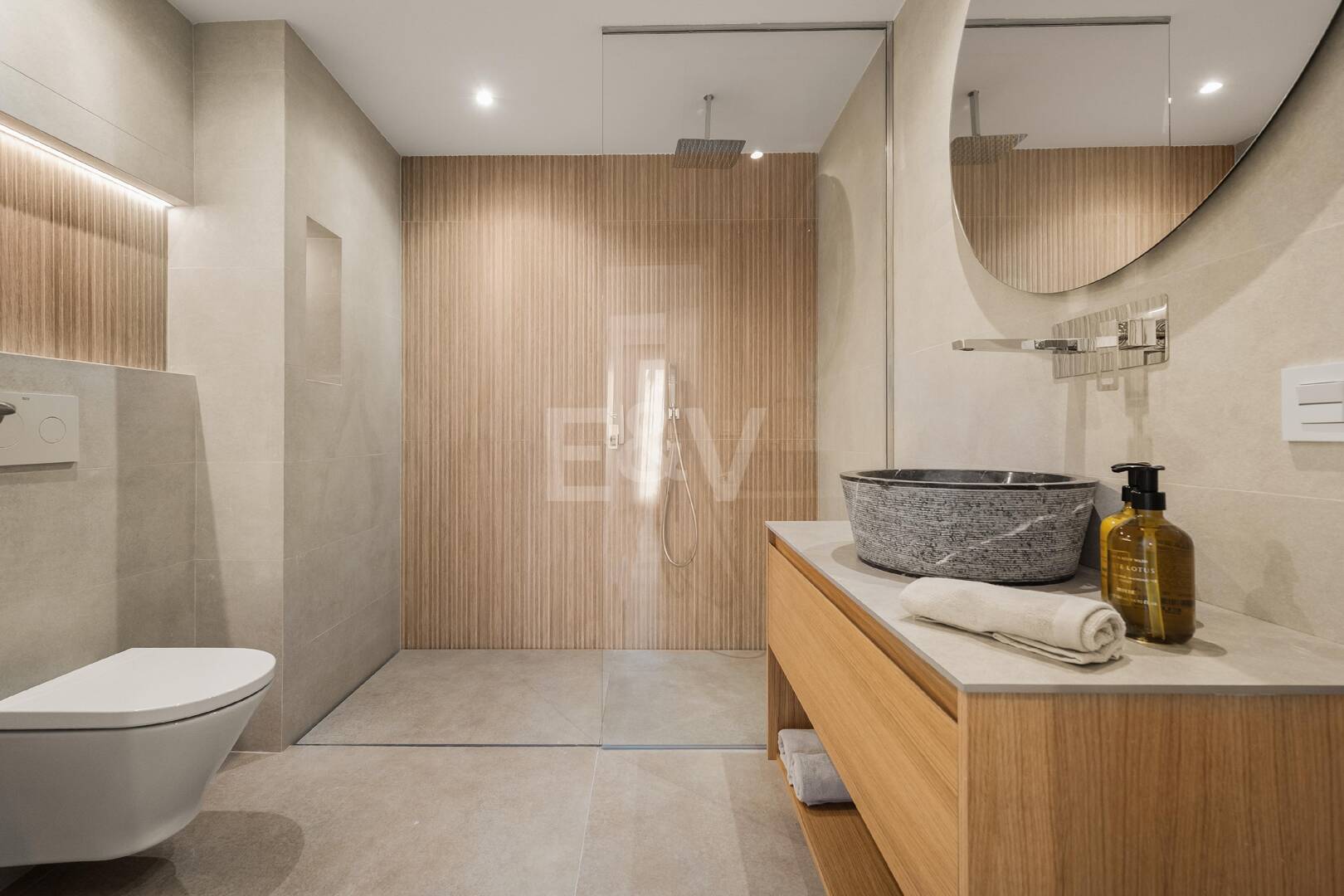 Wybitny Penthouse z zapierającym dech w piersiach Widok