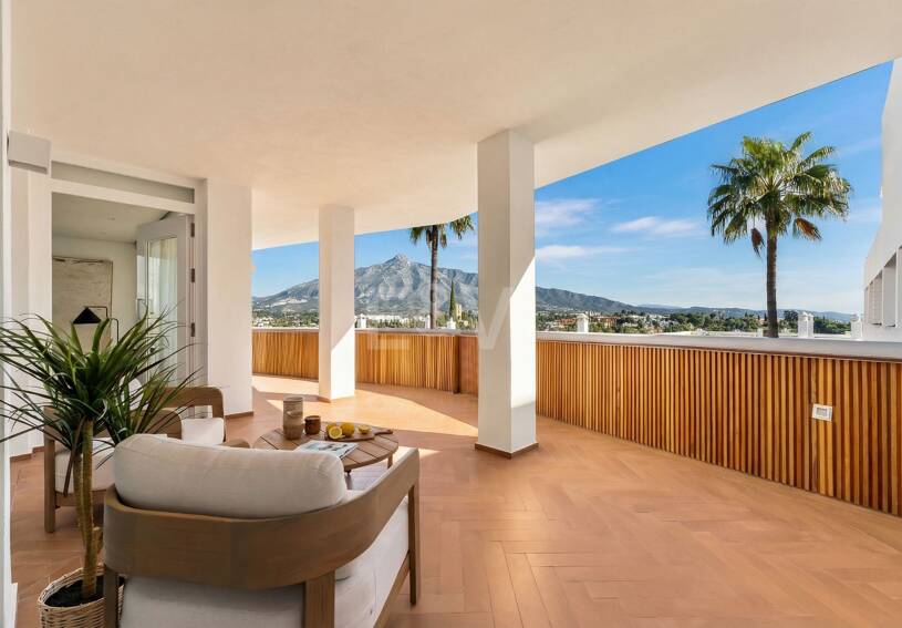 Lägenhet till salu i Nueva Andalucia, Marbella