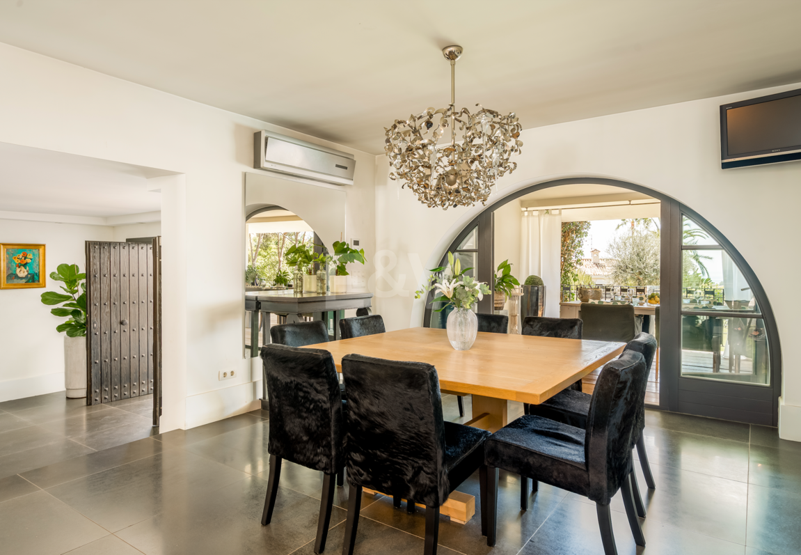 Andalusian Golf-Side Villa with Panoramic Sea Views