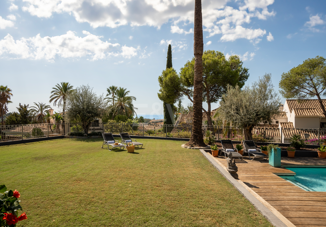 Villa andalouse authentique près du golf, vue sur mer