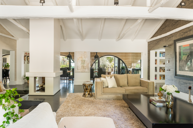 Andalusian Golf-Side Villa with Panoramic Sea Views