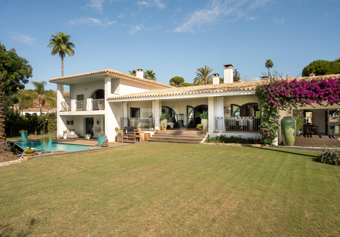 Villa andalouse authentique près du golf, vue sur mer