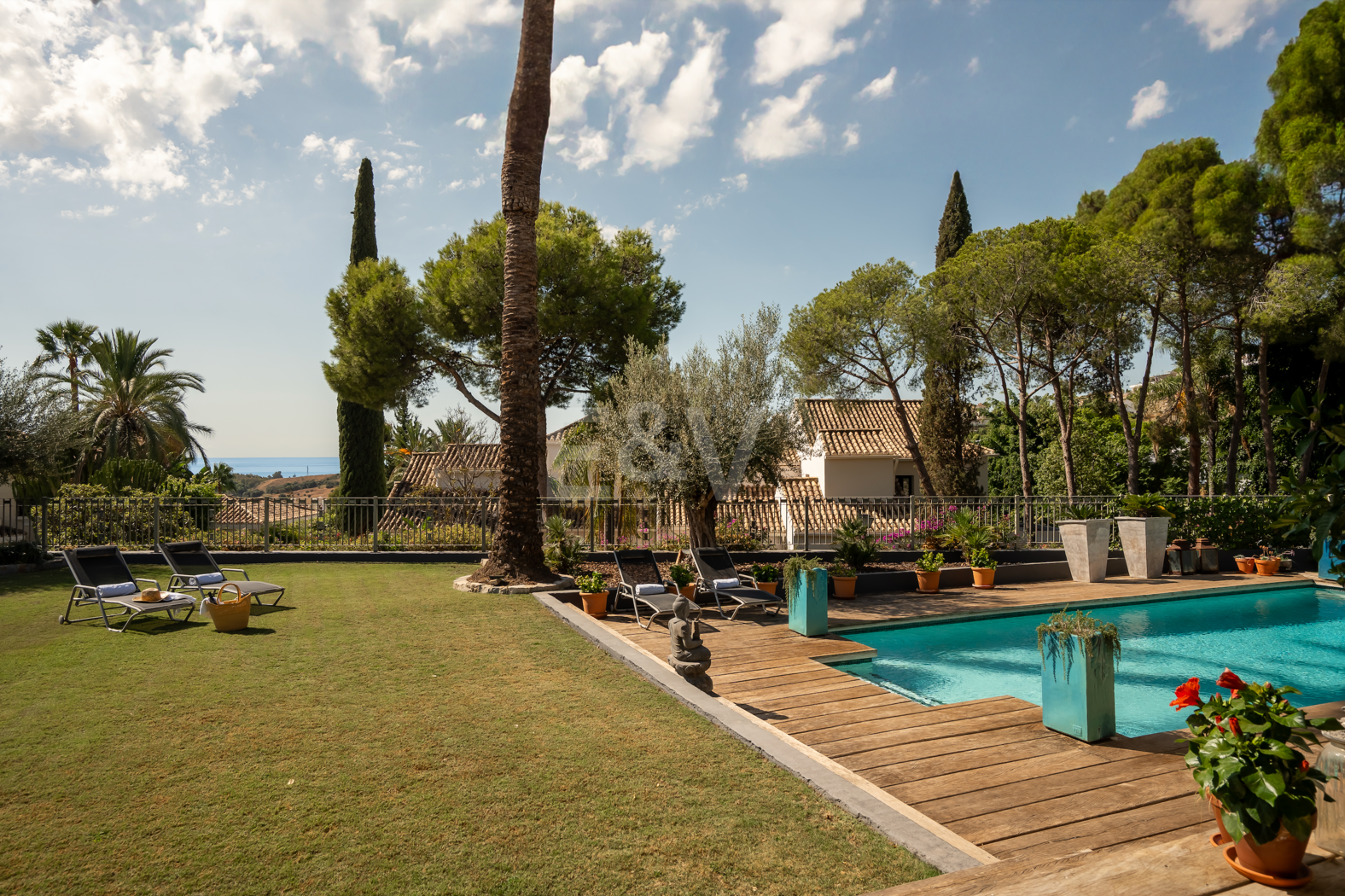 Andalusian Golf-Side Villa with Panoramic Sea Views