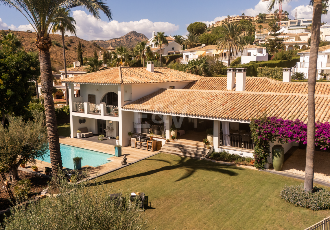 Villa andalouse authentique près du golf, vue sur mer