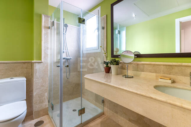 Vivir junto al Mar- El lujo de tenerlo todo a un paso: Piso Contemporáneo de dos dormitorios en Larga Temporada en Urbanización Boutique en San Pedro Playa