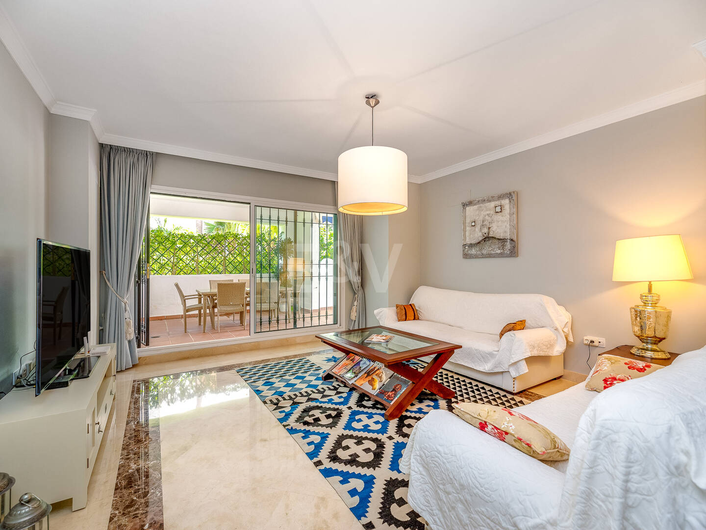 Living by the Sea—“Walking Distance” lifestyle. Contemporary 2-bedroom apartment for long-term rental in a boutique development in San Pedro Beach