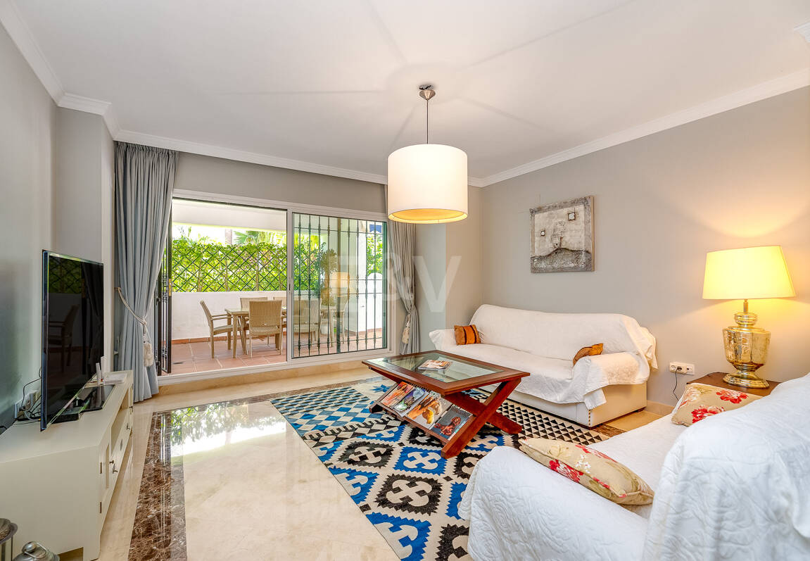 Vivir junto al Mar- El lujo de tenerlo todo a un paso: Piso Contemporáneo de dos dormitorios en Larga Temporada en Urbanización Boutique en San Pedro Playa