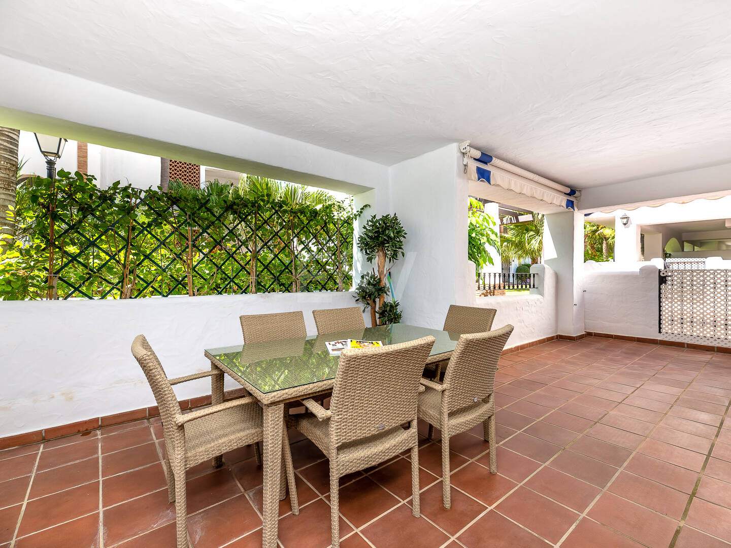 Living by the Sea—“Walking Distance” lifestyle. Contemporary 2-bedroom apartment for long-term rental in a boutique development in San Pedro Beach